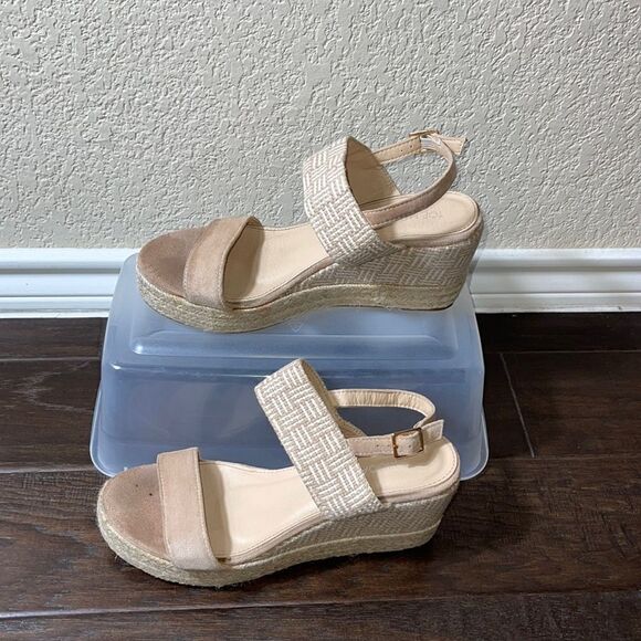 TOP MODA TAN WEDGE SANDAL SIZE 10 - Picture 1 of 6